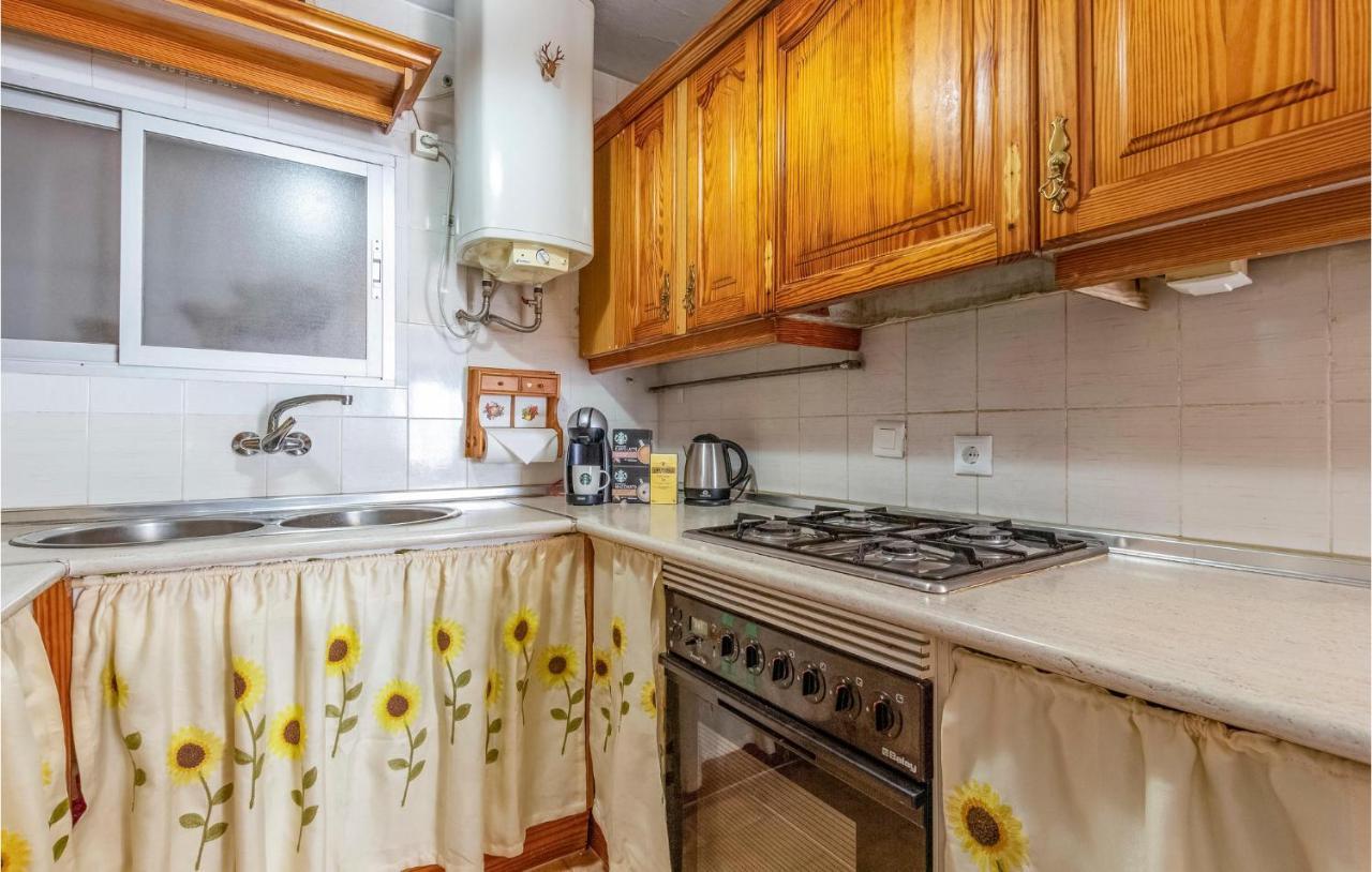 Cozy Apartment In Benalmadena With House Sea View ภายนอก รูปภาพ