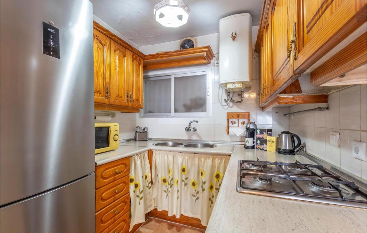 Cozy Apartment In Benalmadena With House Sea View ภายนอก รูปภาพ